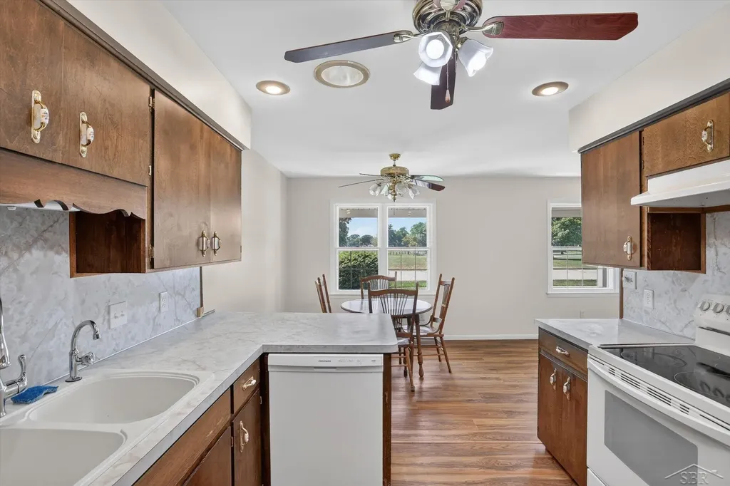 445 Henry Street Sebewaing Village MI 48759