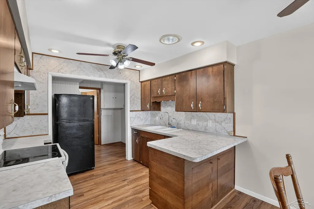 445 Henry Street Sebewaing Village MI 48759