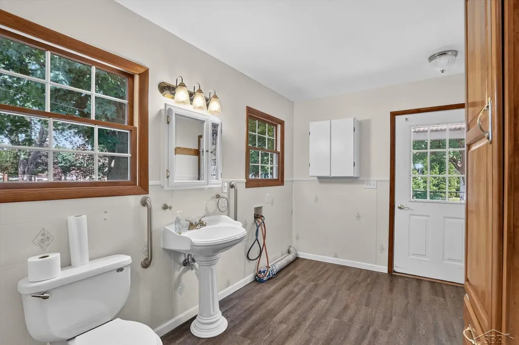 445 Henry Street Sebewaing Village MI 48759