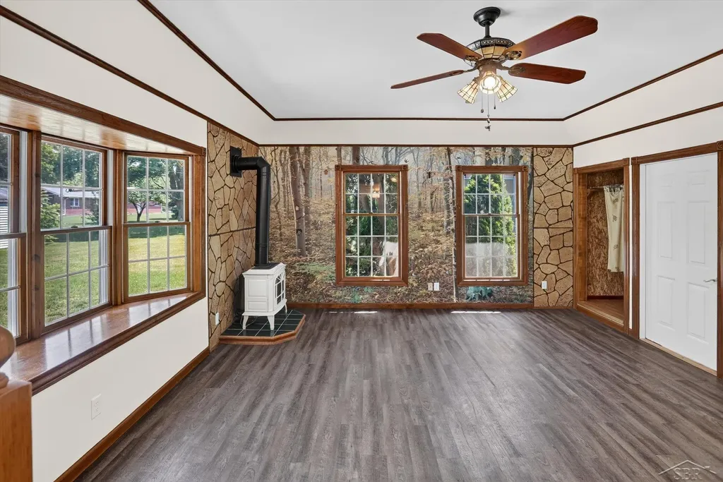 445 Henry Street Sebewaing Village MI 48759