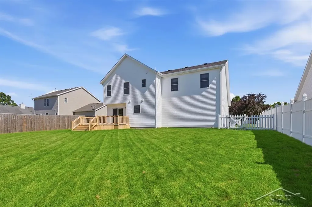 10175 Dove Drive Tittabawassee Township MI 48623