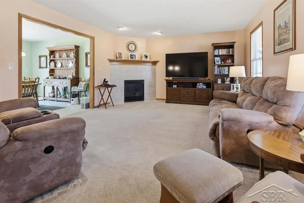 10175 Dove Drive Tittabawassee Township MI 48623