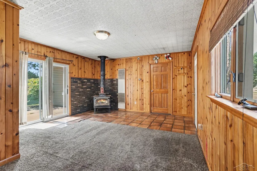 5211 Field Road Vienna Charter Township MI 48420