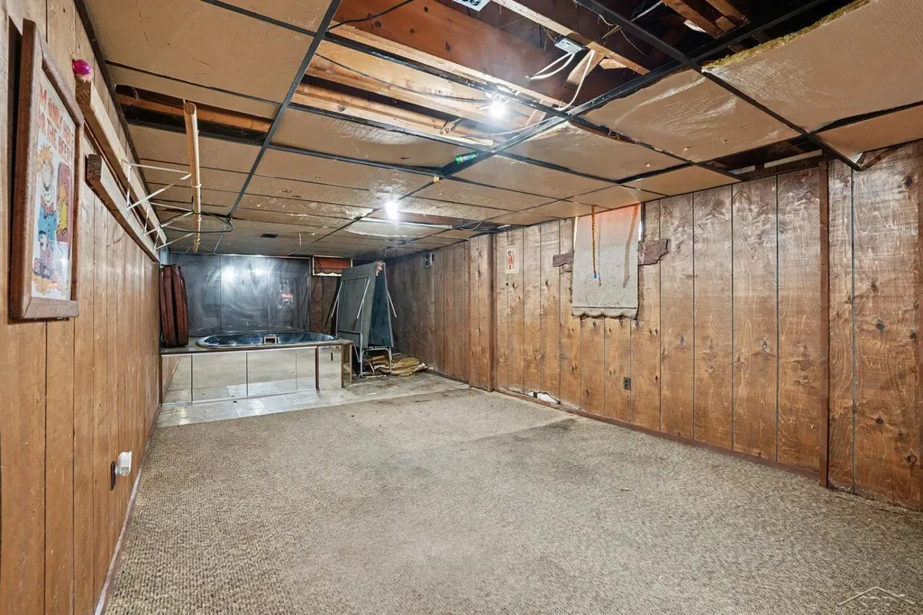 5211 Field Road Vienna Charter Township MI 48420