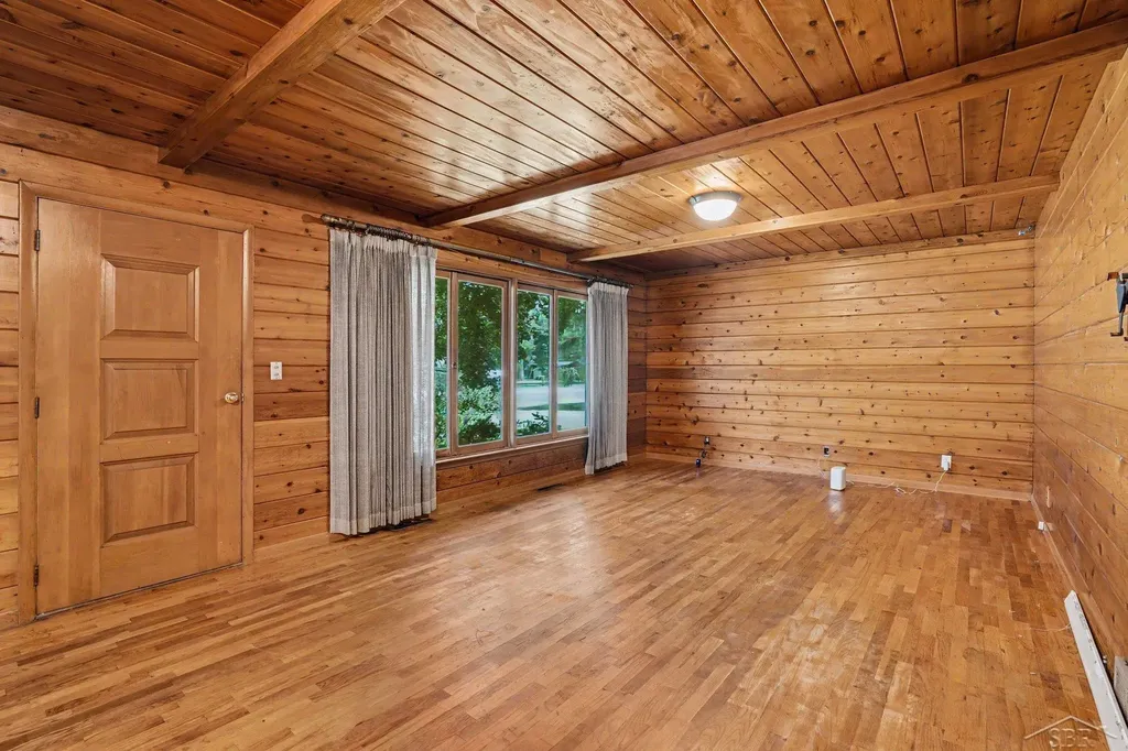 5211 Field Road Vienna Charter Township MI 48420