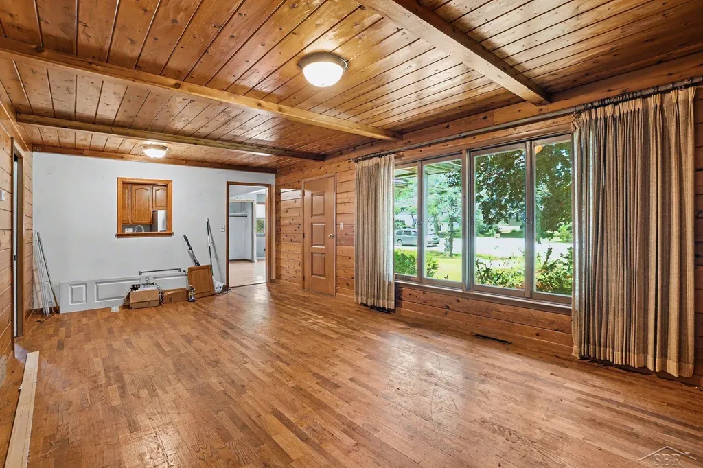 5211 Field Road Vienna Charter Township MI 48420
