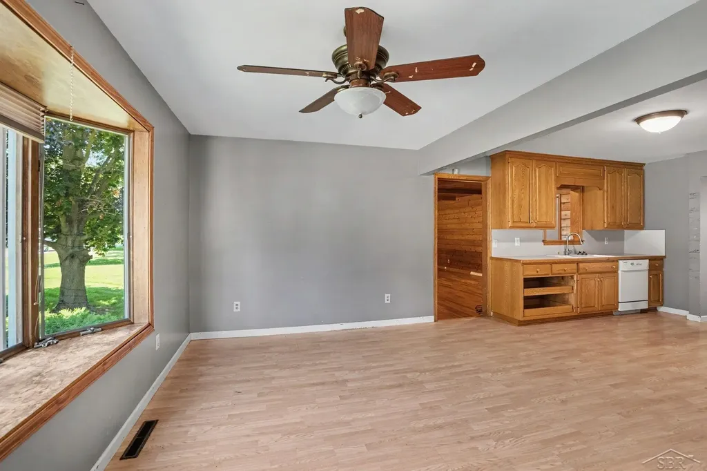 5211 Field Road Vienna Charter Township MI 48420