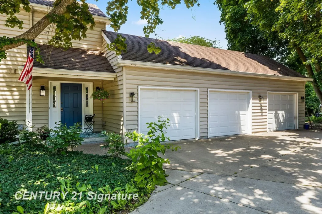 1316 Helen Road Midland City MI 48640