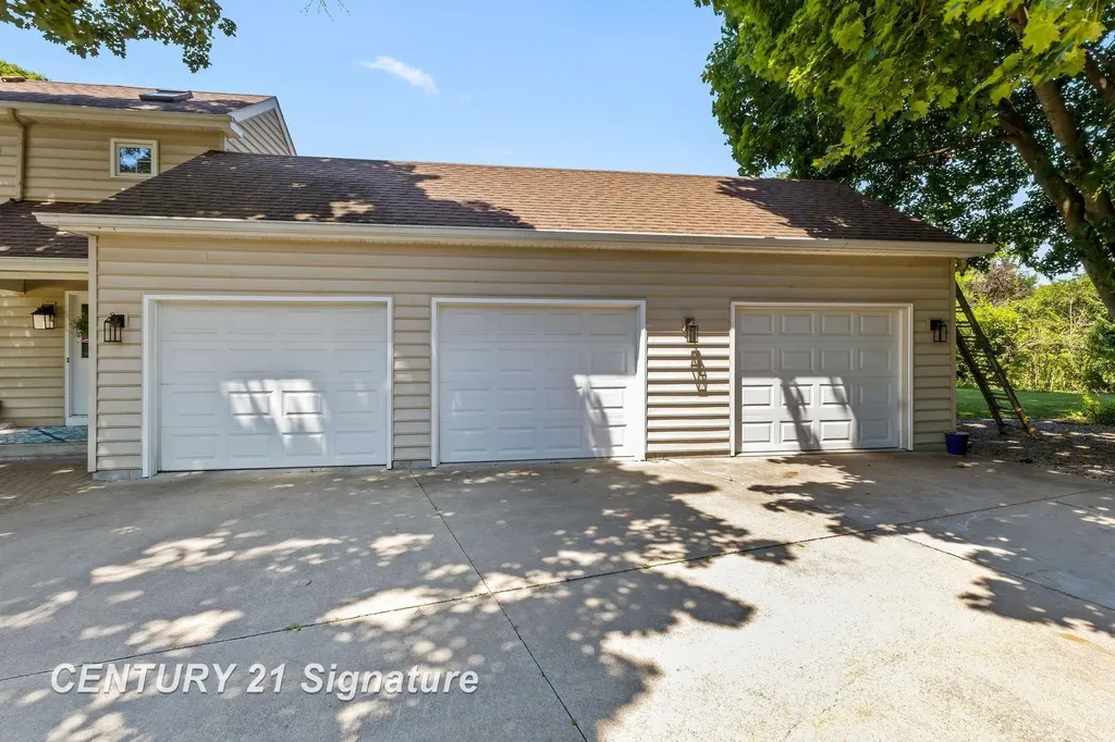 1316 Helen Road Midland City MI 48640