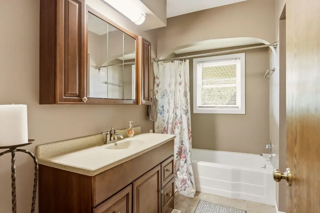 1090 N Block Road Blumfield Township MI 48757
