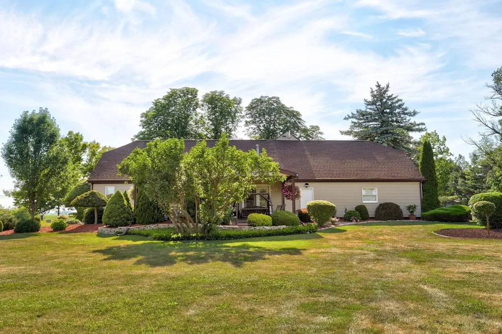 1090 N Block Road Blumfield Township MI 48757