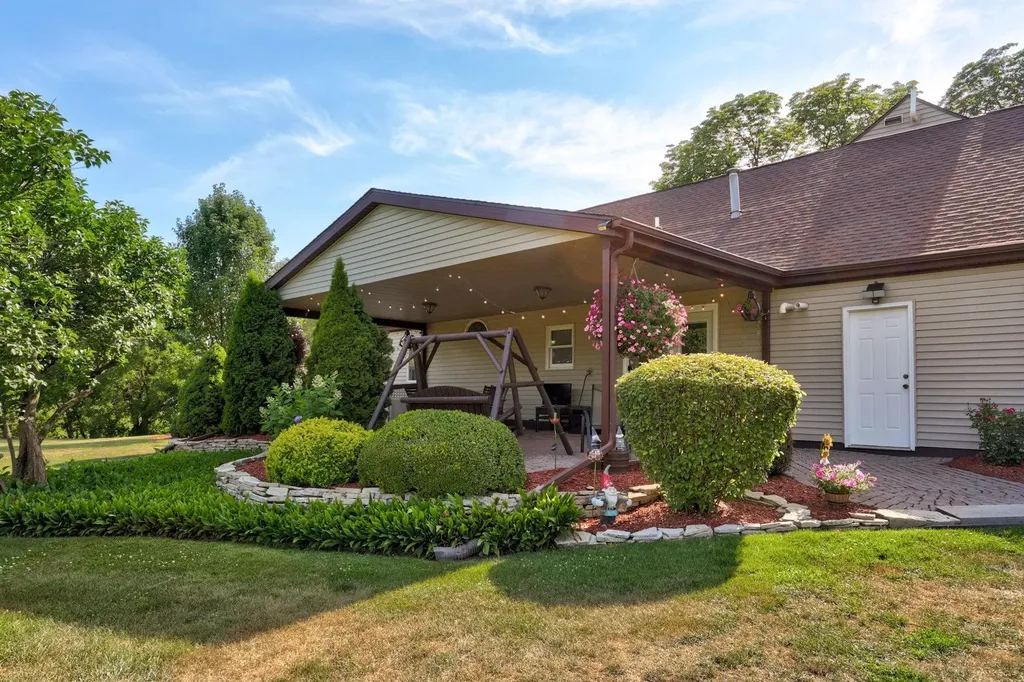 1090 N Block Road Blumfield Township MI 48757