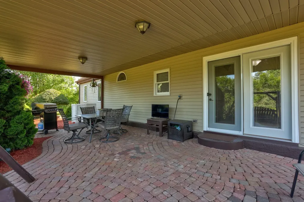 1090 N Block Road Blumfield Township MI 48757
