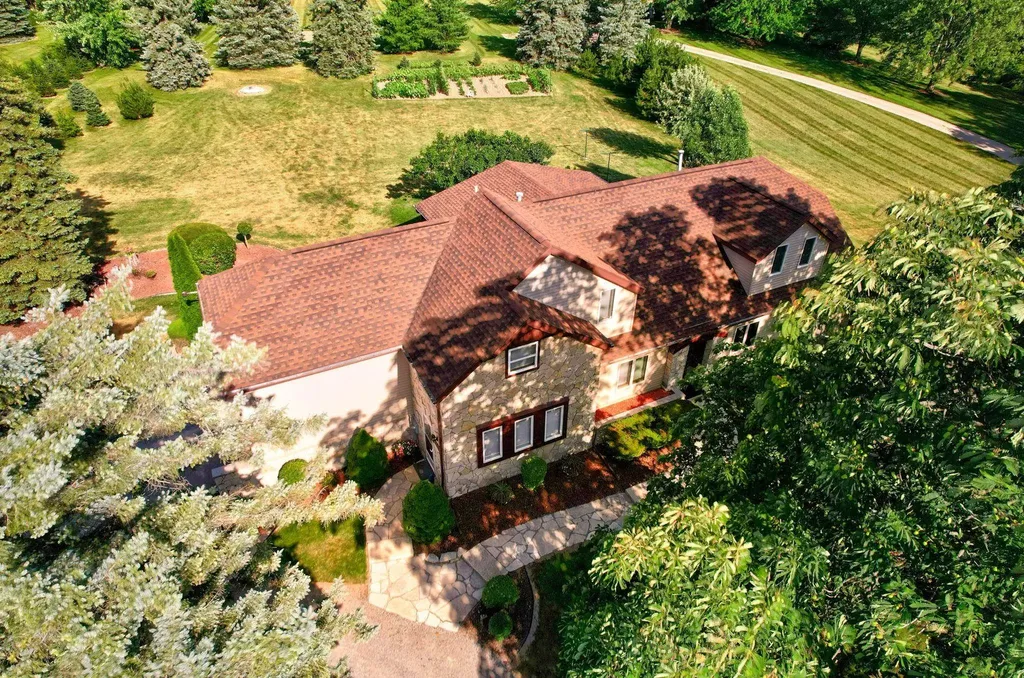 1090 N Block Road Blumfield Township MI 48757