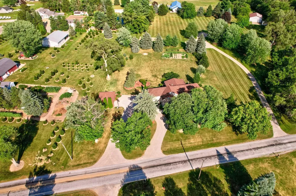 1090 N Block Road Blumfield Township MI 48757