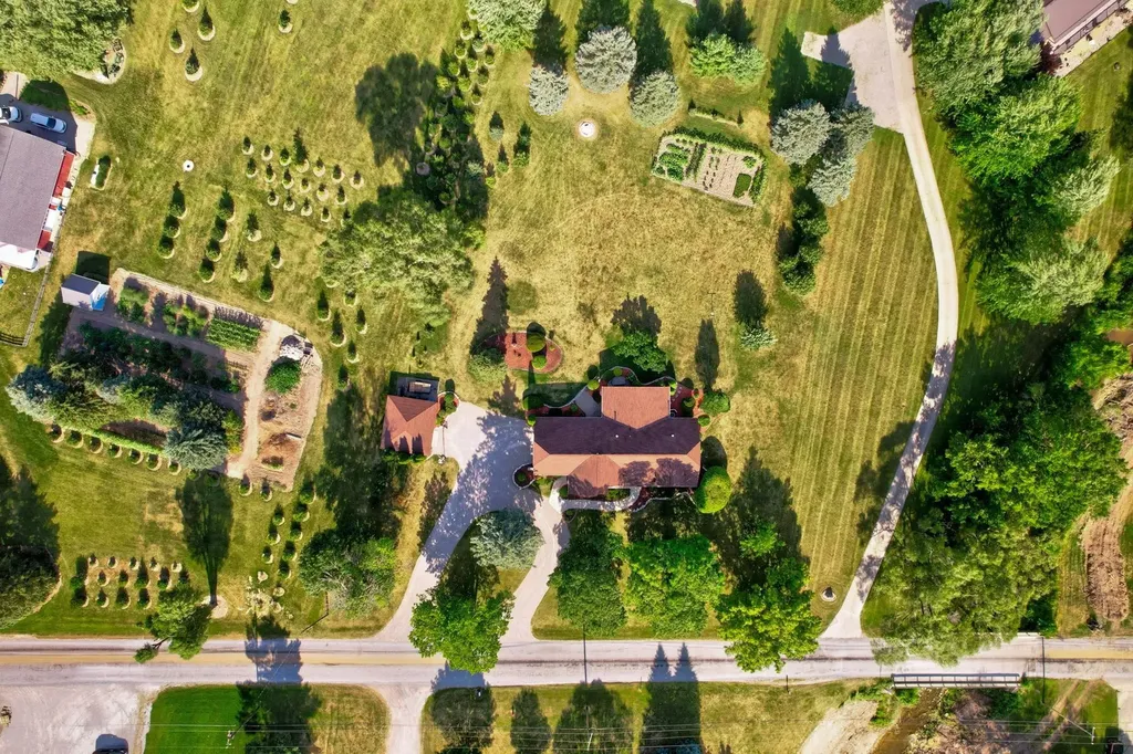 1090 N Block Road Blumfield Township MI 48757