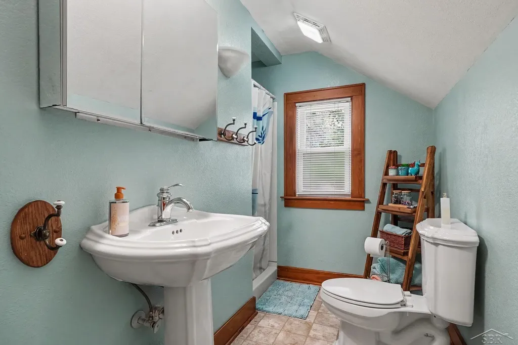 116 W Wheaton Avenue Clare City MI 48618