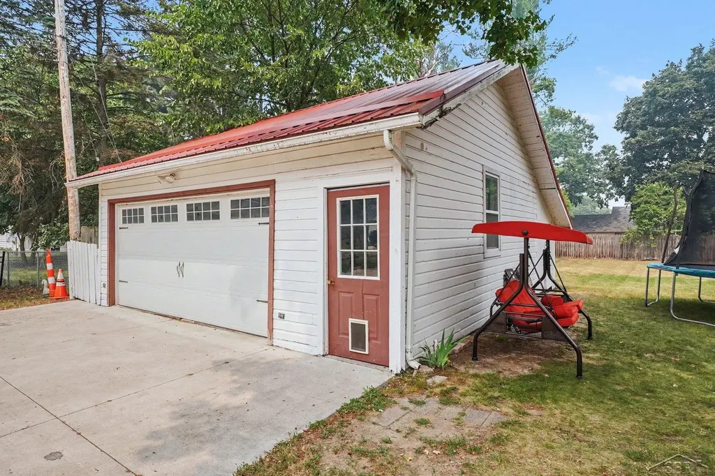 116 W Wheaton Avenue Clare City MI 48618
