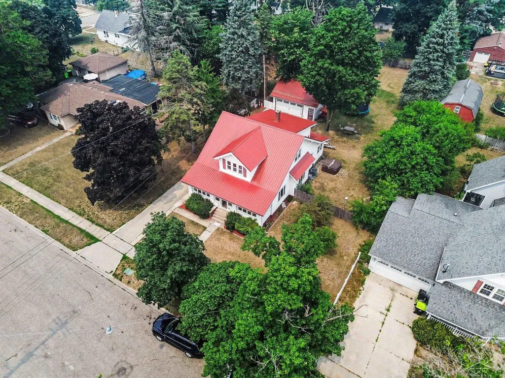 116 W Wheaton Avenue Clare City MI 48618