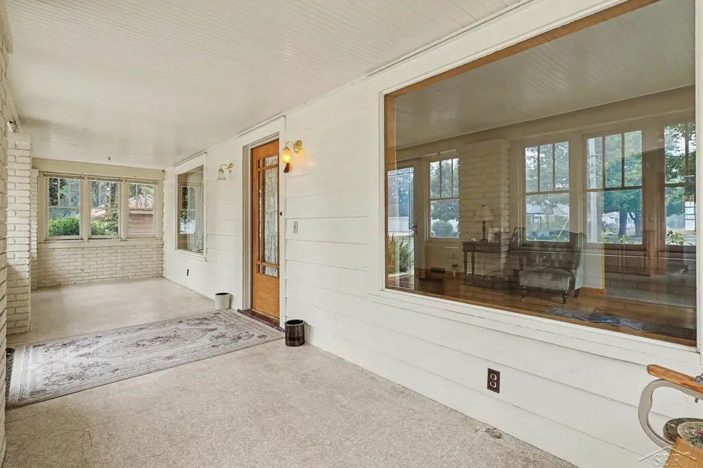 116 W Wheaton Avenue Clare City MI 48618