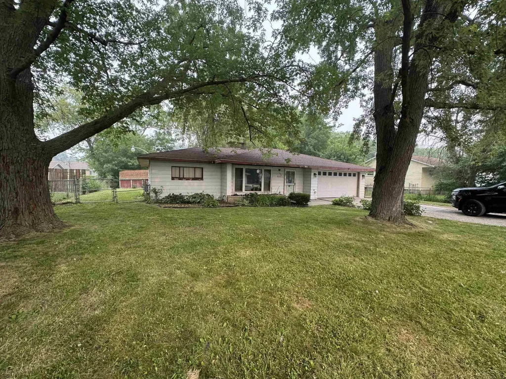 512 S 28th Street Buena Vista Charter Township MI 48601