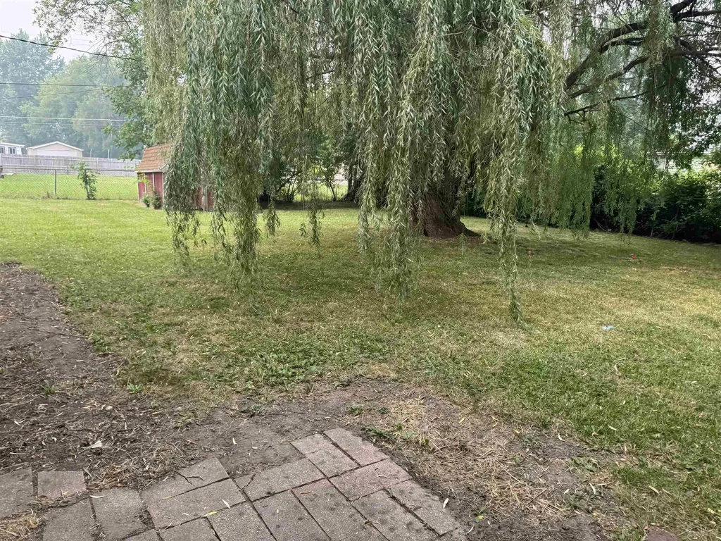 512 S 28th Street Buena Vista Charter Township MI 48601