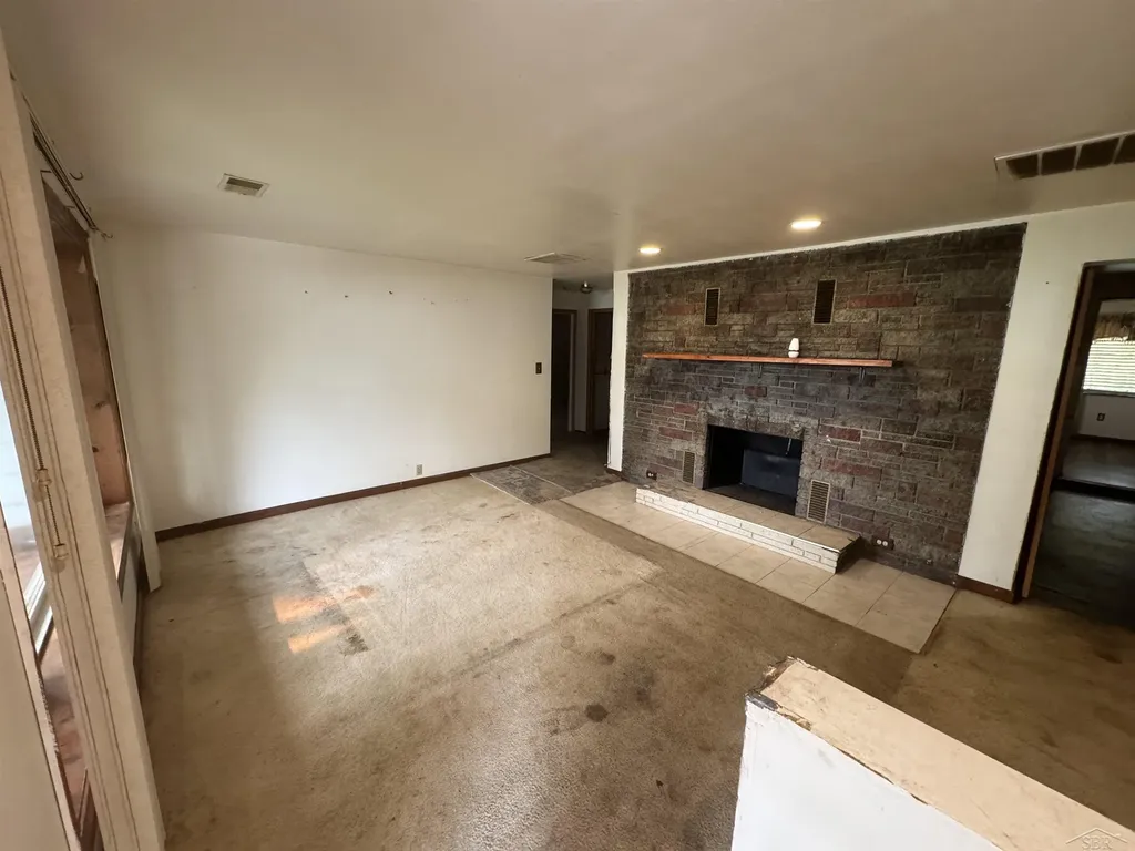 512 S 28th Street Buena Vista Charter Township MI 48601