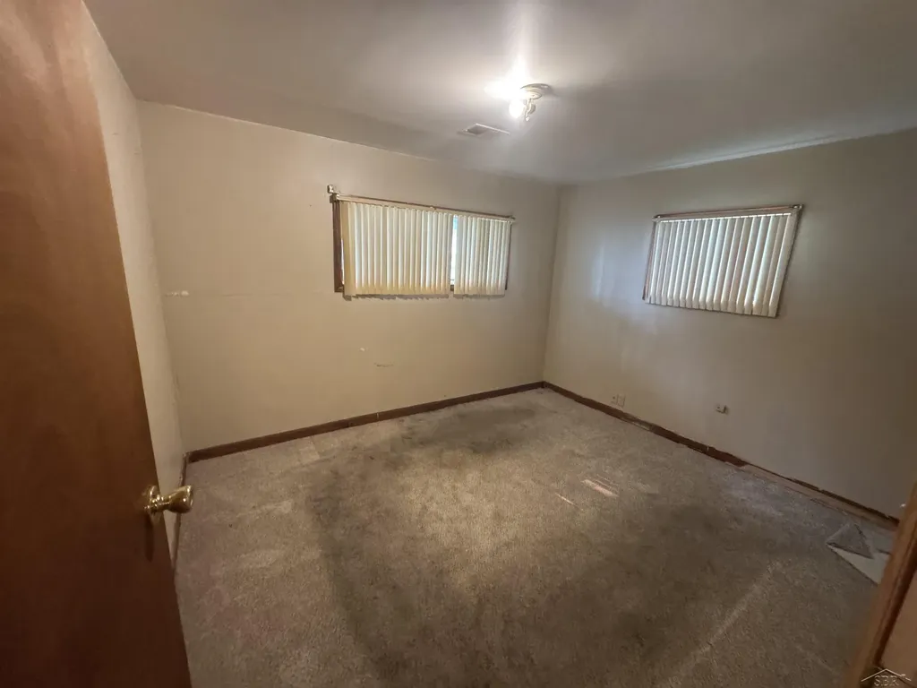 512 S 28th Street Buena Vista Charter Township MI 48601