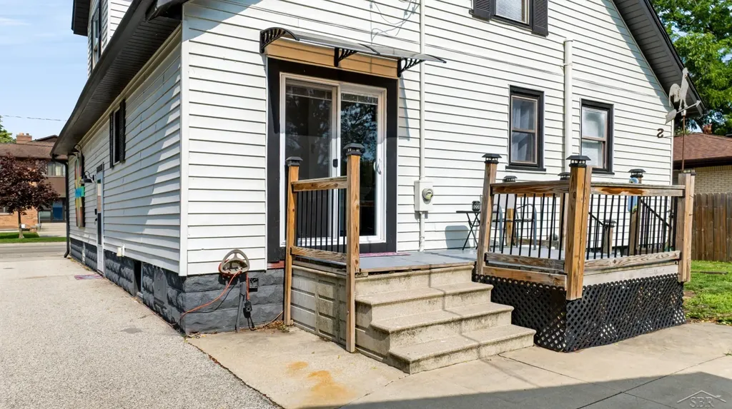 615 Pine Street Essexville City MI 48732