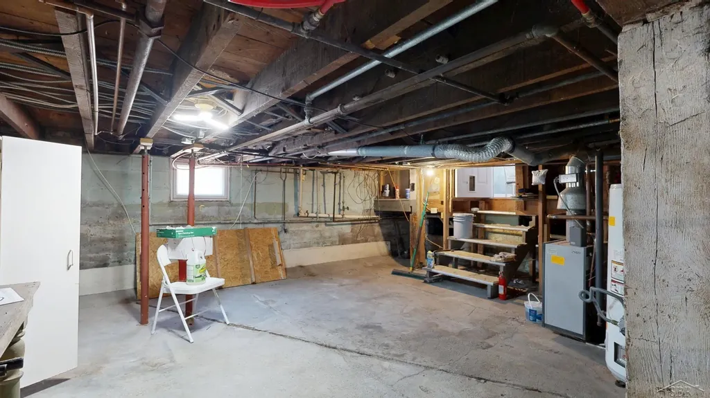 615 Pine Street Essexville City MI 48732