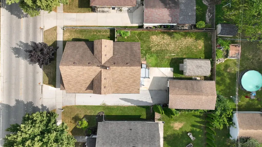 615 Pine Street Essexville City MI 48732