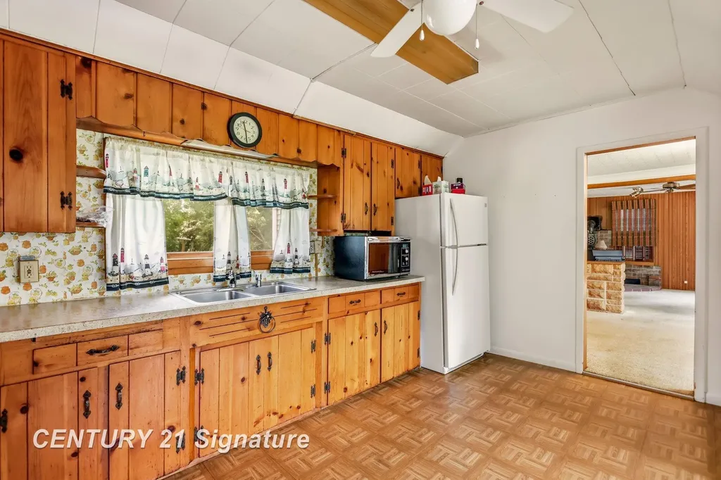 408 W Capitol Street Zilwaukee City MI 48604