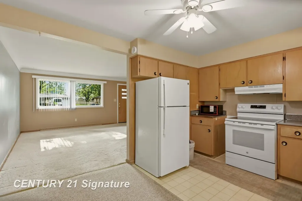 2955 Whitfield Drive Saginaw Charter Township MI 48603