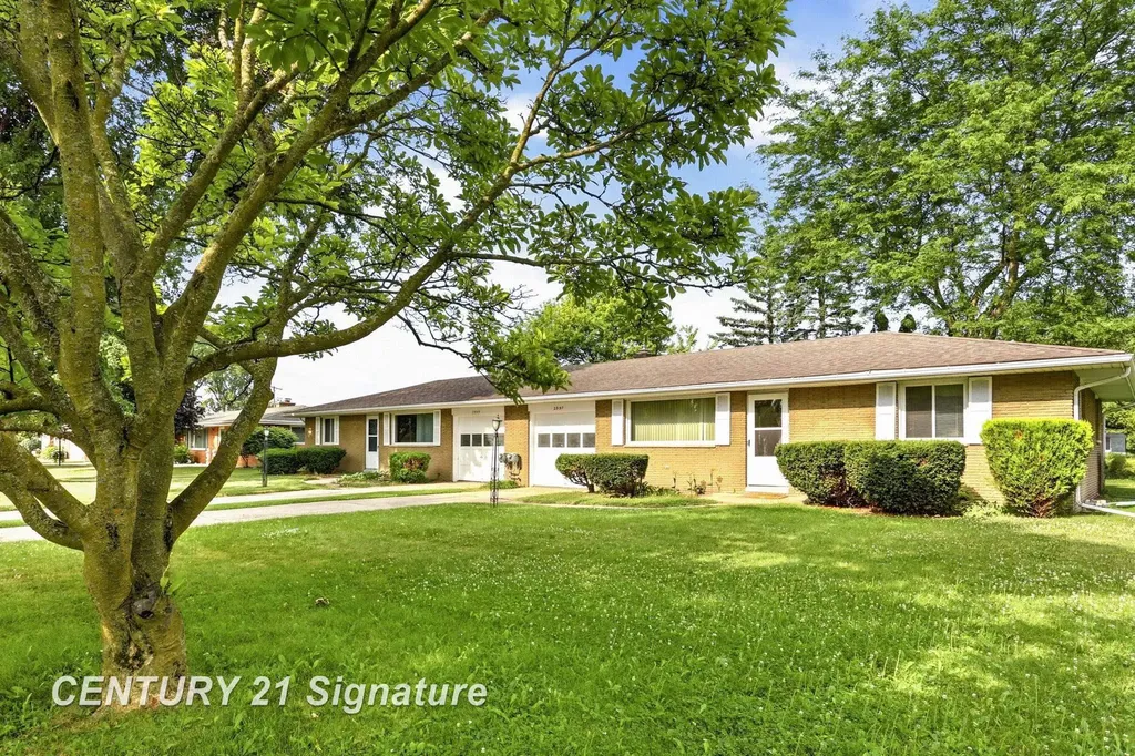 2955 Whitfield Drive Saginaw Charter Township MI 48603