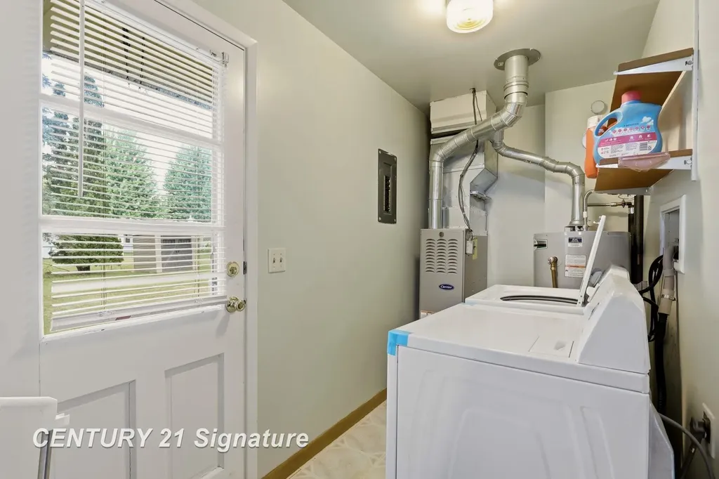 2955 Whitfield Drive Saginaw Charter Township MI 48603