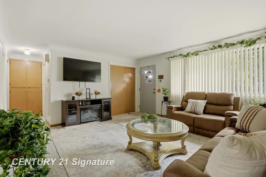 2955 Whitfield Drive Saginaw Charter Township MI 48603