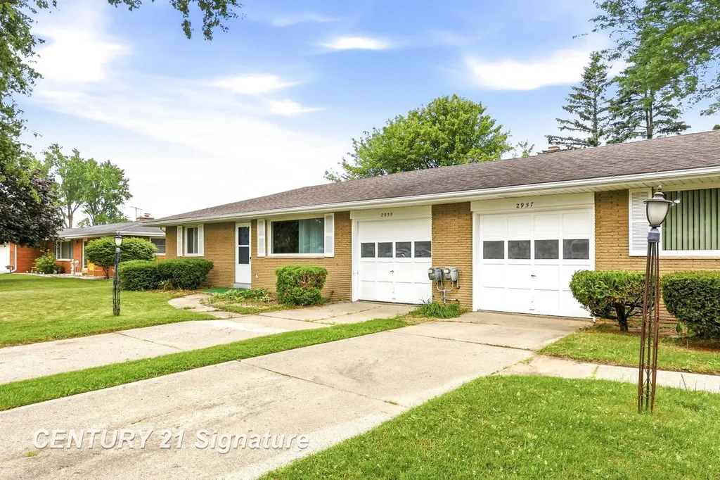 2955 Whitfield Drive Saginaw Charter Township MI 48603