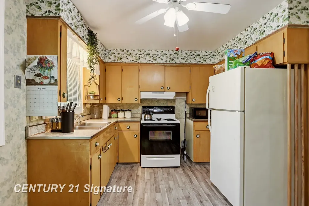 2955 Whitfield Drive Saginaw Charter Township MI 48603