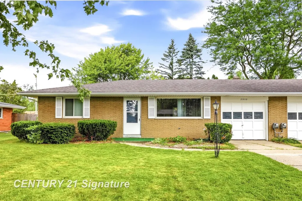 2955 Whitfield Drive Saginaw Charter Township MI 48603