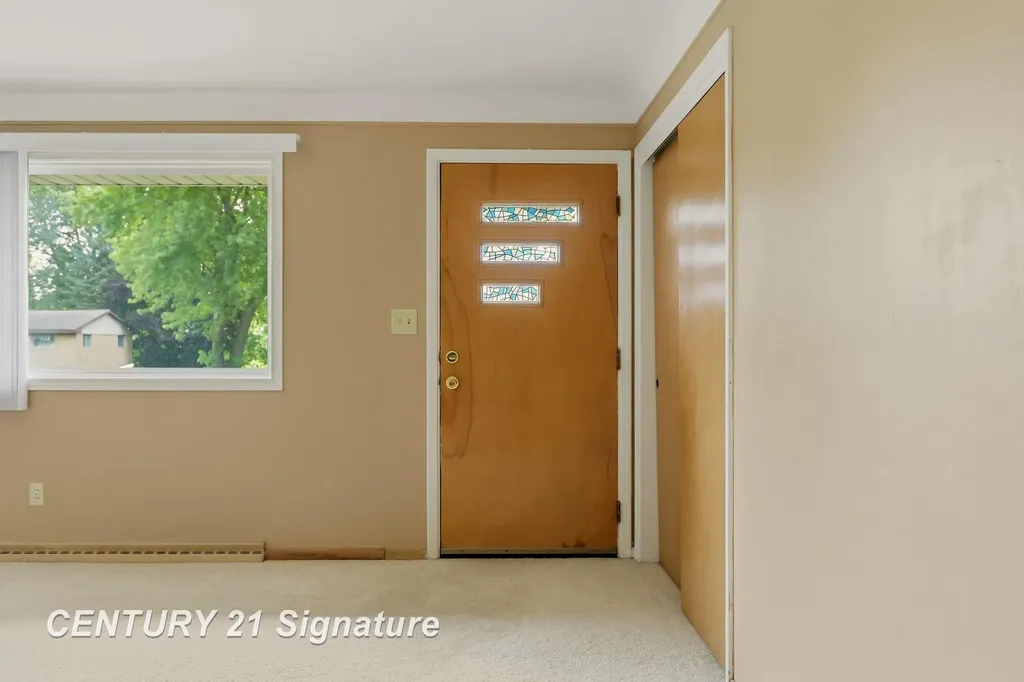2955 Whitfield Drive Saginaw Charter Township MI 48603