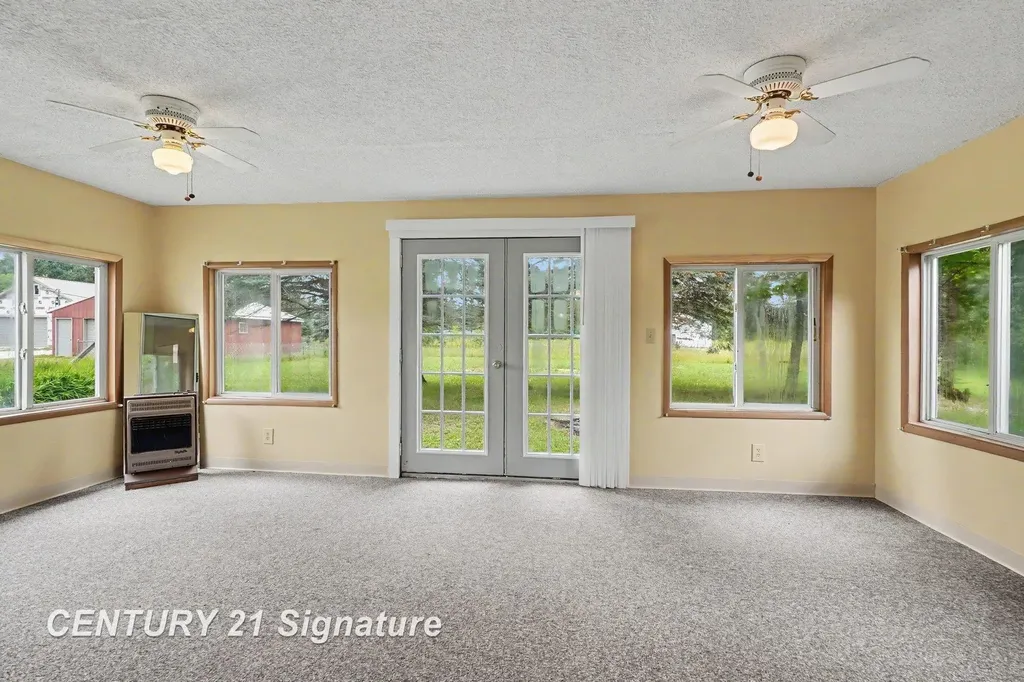 6880 W Emery Road Roscommon Township MI 48629