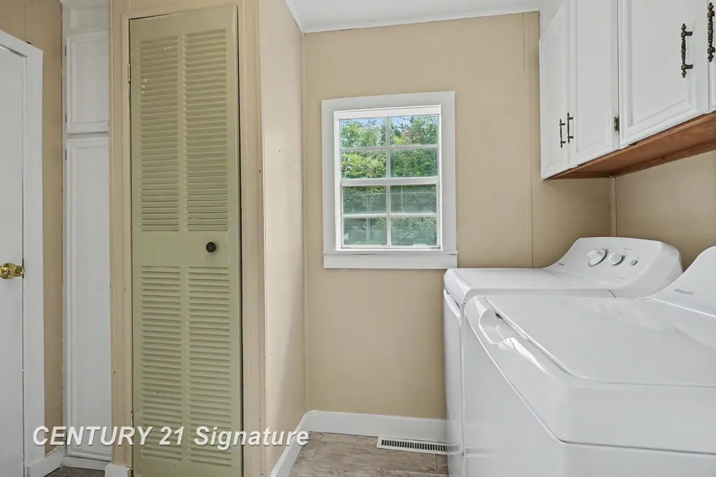 6880 W Emery Road Roscommon Township MI 48629