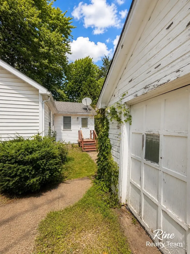 73 Maple Valley Street Sandusky City MI 48471