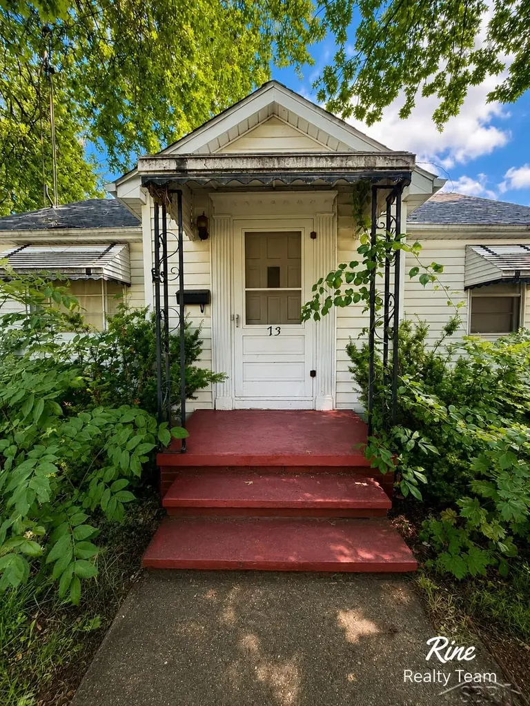 73 Maple Valley Street Sandusky City MI 48471
