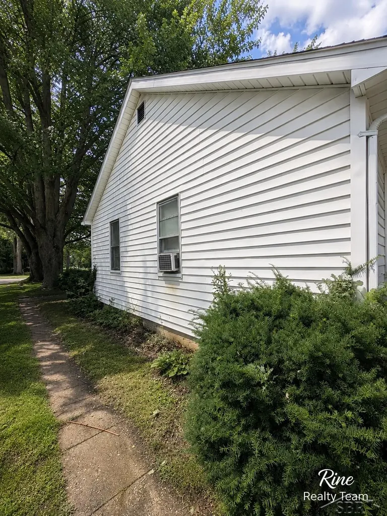 73 Maple Valley Street Sandusky City MI 48471