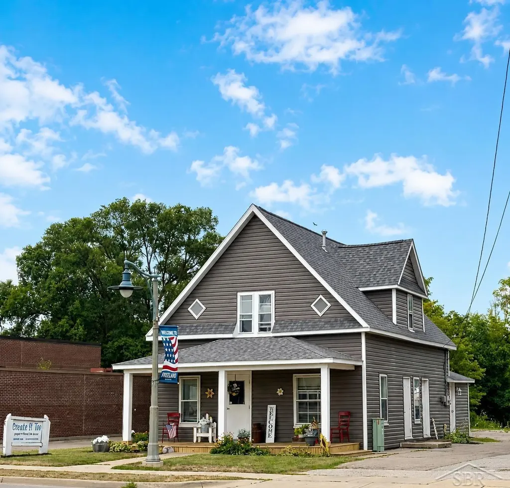 135 E Washington Street Tittabawassee Township MI 48623