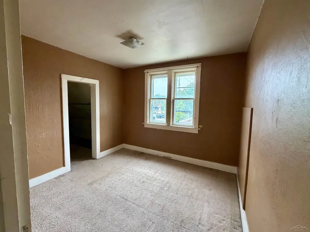 135 E Washington Street Tittabawassee Township MI 48623