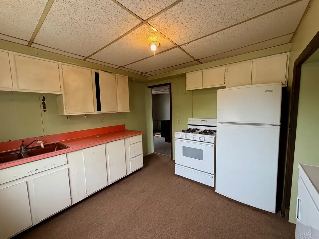135 E Washington Street Tittabawassee Township MI 48623