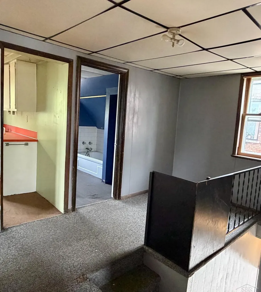 135 E Washington Street Tittabawassee Township MI 48623
