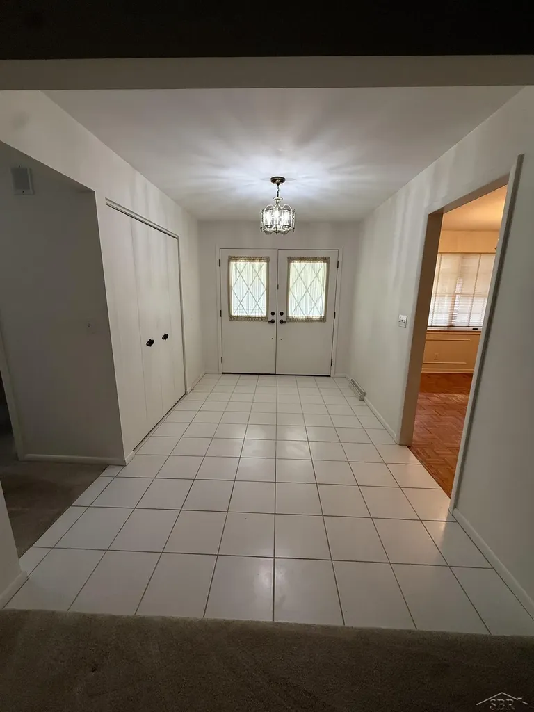 900 Canterbury Drive Saginaw Charter Township MI 48638